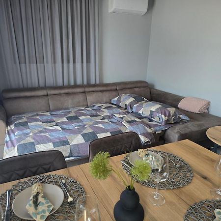Luxury City Centre Appartment Iva Sliven Екстер'єр фото