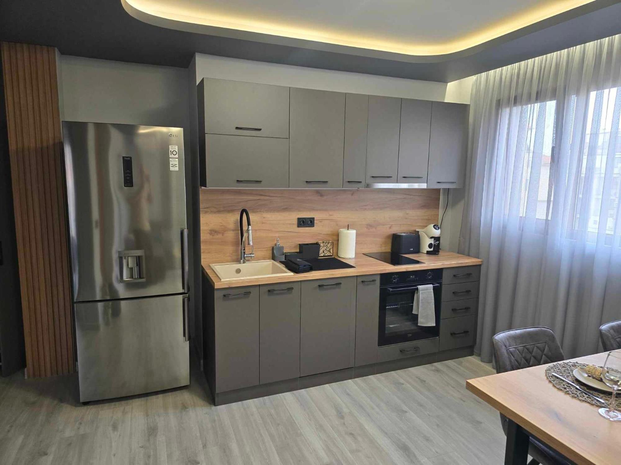Luxury City Centre Appartment Iva Sliven Екстер'єр фото
