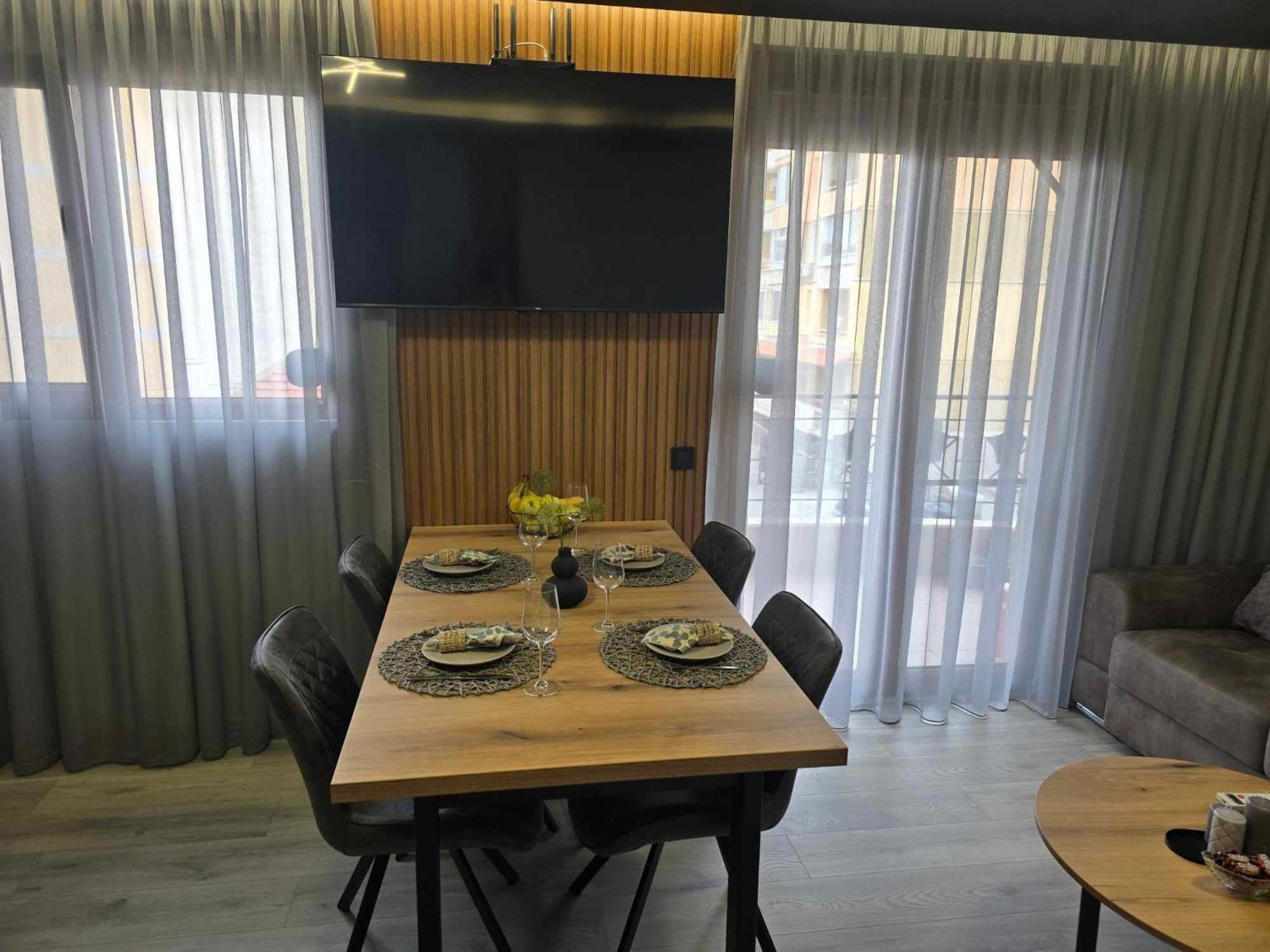 Luxury City Centre Appartment Iva Sliven Екстер'єр фото