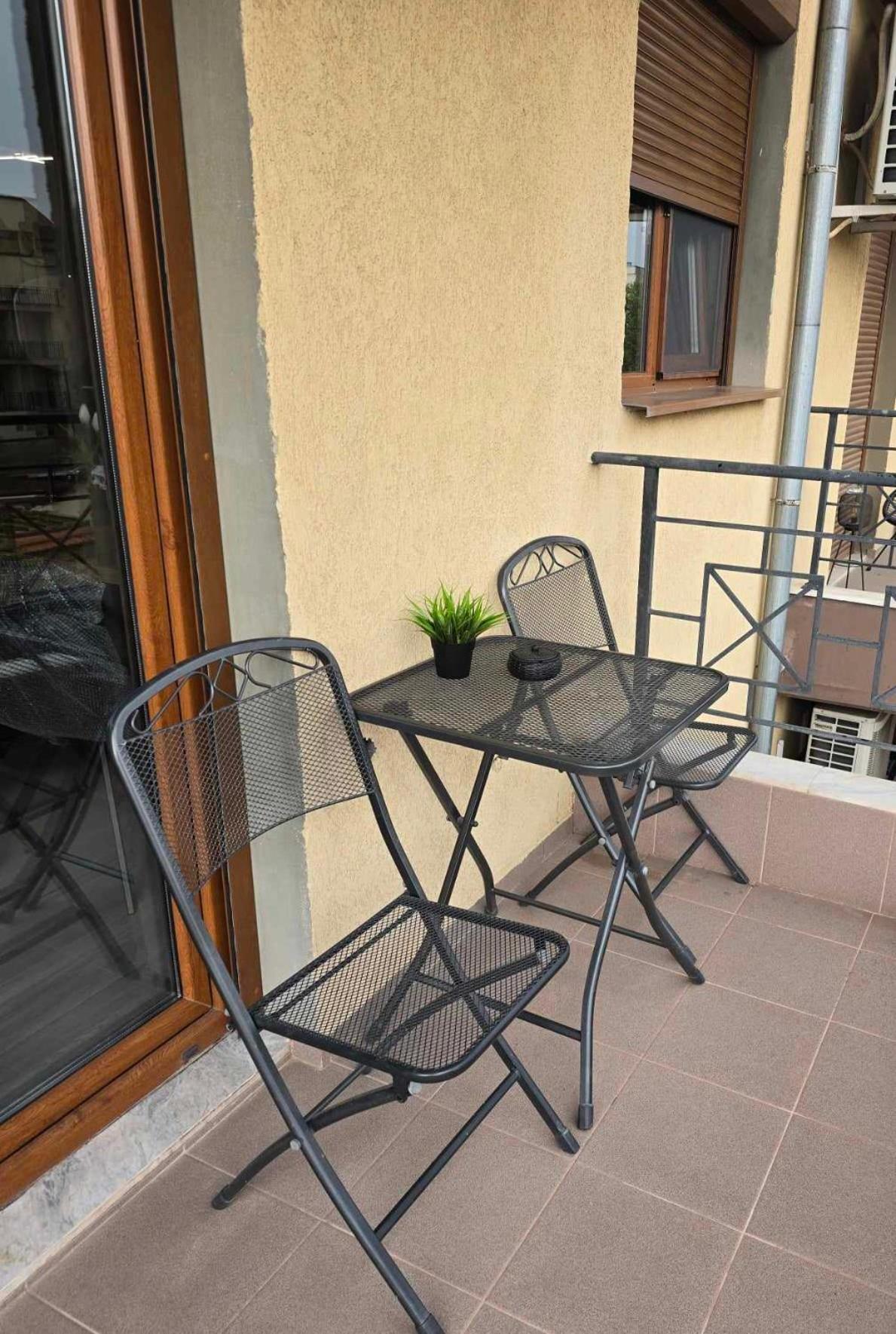 Luxury City Centre Appartment Iva Sliven Екстер'єр фото