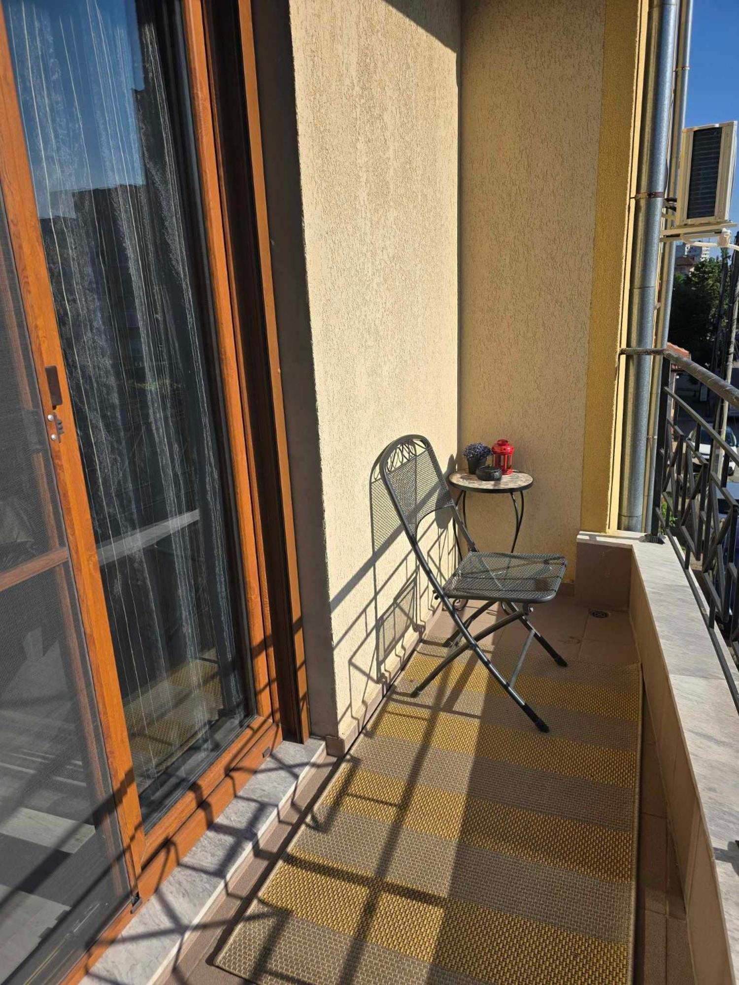 Luxury City Centre Appartment Iva Sliven Екстер'єр фото